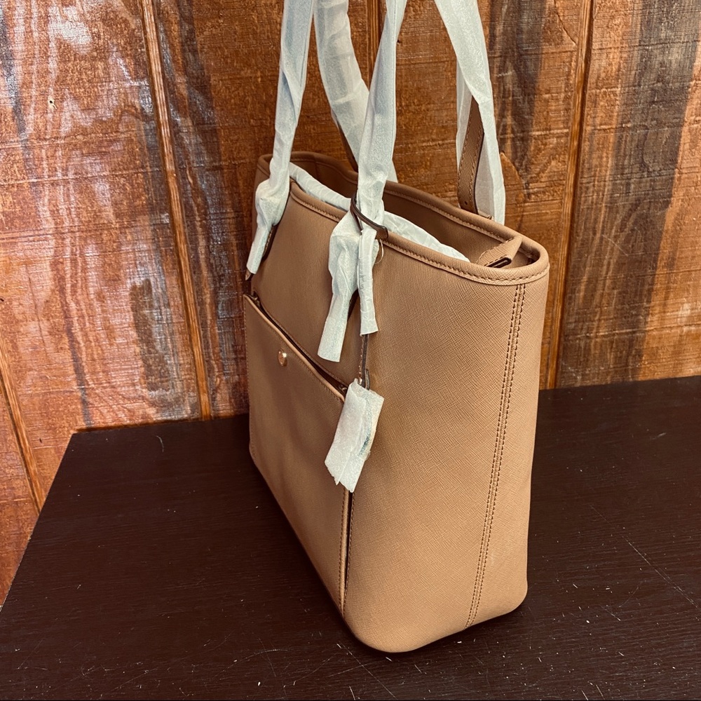 Michael Kors Jet Set Snap Pocket Tote - Acorn - Picture 4 of 8